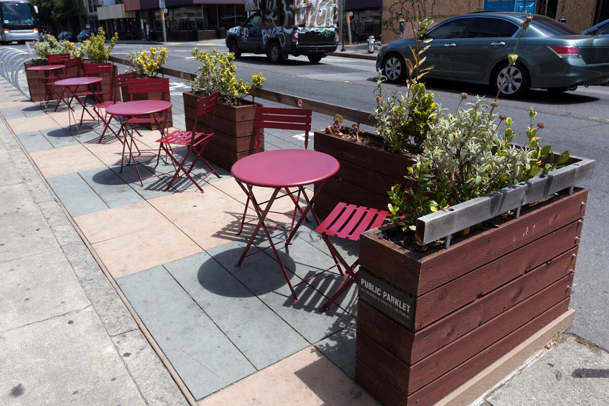 ENTENDA O QUE SÃO OS PARKLETS E QUAIS OS SEUS BENEFÍCIOS PARA A CIDADE!